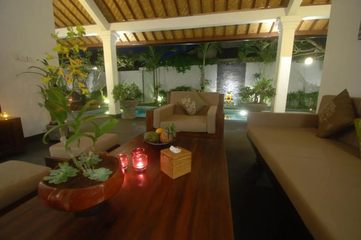 The Clovewood Villa Seminyak Indonésie