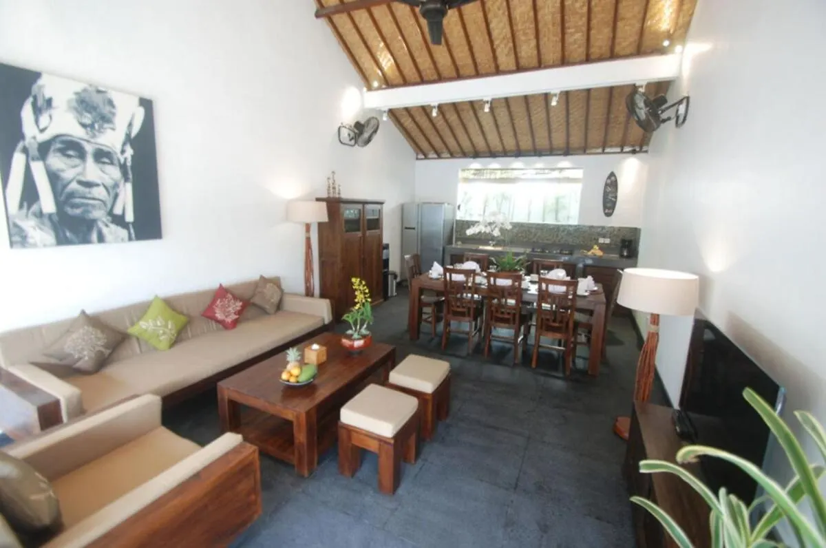 The Clovewood Villa Seminyak